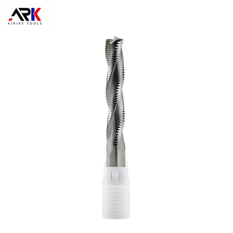 เป็นเครื่องตัดกัดไม้ขลุ่ยเกลียวหรือตรงที่ดีกว่าสำหรับการตัดแต่งขอบ